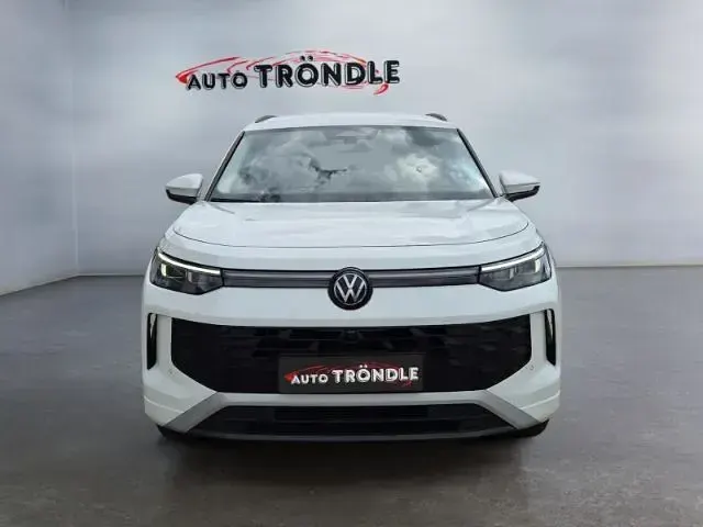 Second-hand VW Tayron Life 193 CP (141 kW) 2025 Alb SUV