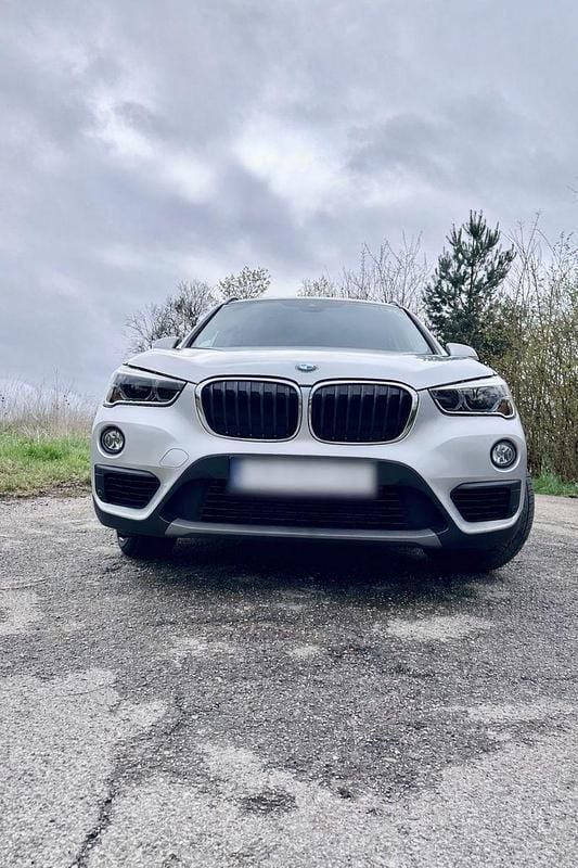 Second-hand BMW X1 Advantage 136 CP (100 kW) 2016 Argintiu SUV
