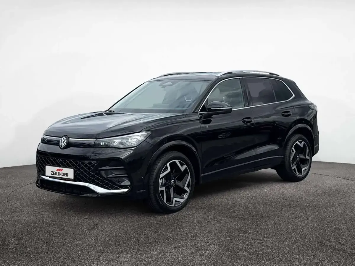 Neu VW Tiguan R-line 150 PS (110 kW) 2026 Grenadillschwarz SUV