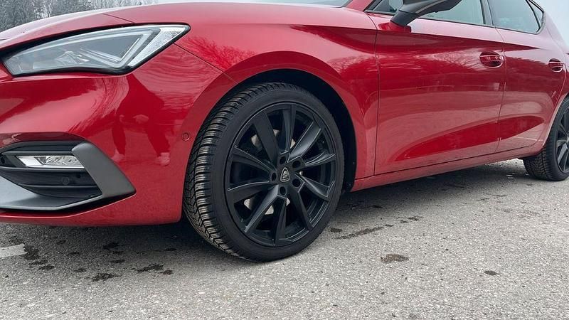 Gebraucht Seat Leon FR 150 PS (110 kW) 2021 Rot Limousine