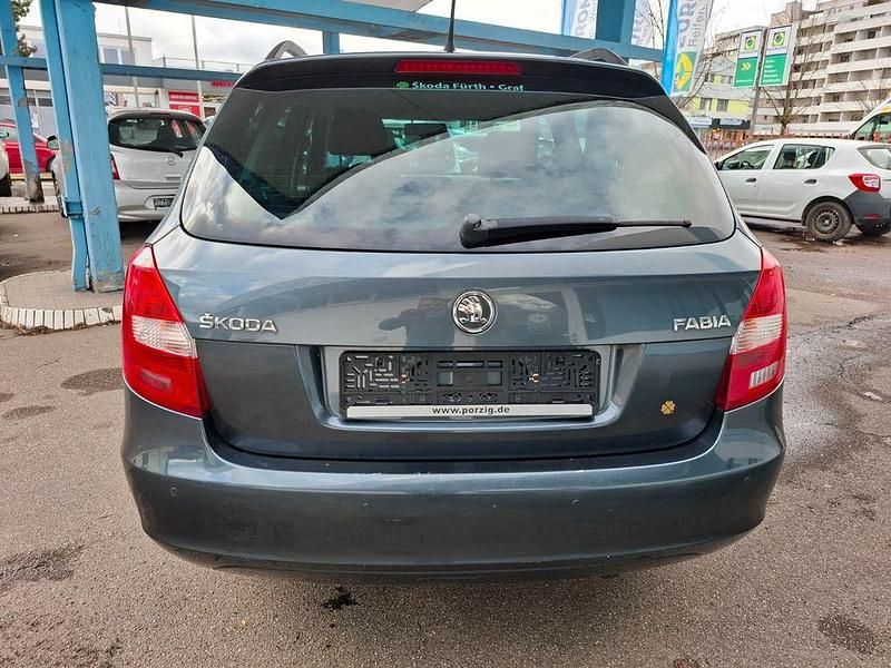 Gebraucht Skoda Fabia Ambition 105 PS (77 kW) 2014 Grau Kombi