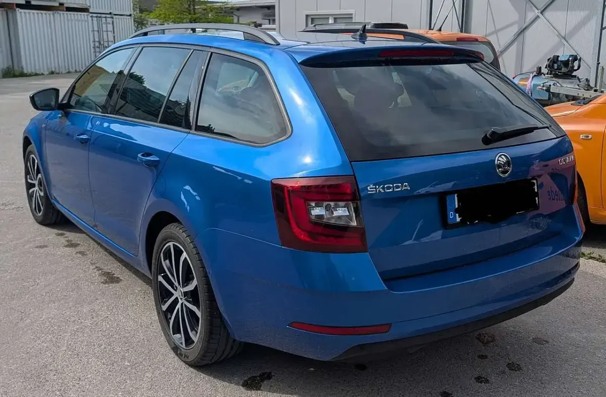 Gebraucht Skoda Octavia 150 PS (110 kW) 2020 Blau Kombi