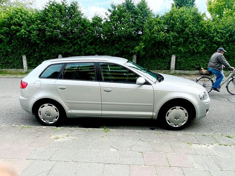 Gebraucht Audi A3 Sportback 116 PS (85 kW) 2005 Silber Kleinwagen