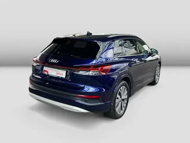 Gebraucht Audi Q4 e-tron Advanced 150 kW (204 PS) 2023 Navarrablau metallic SUV