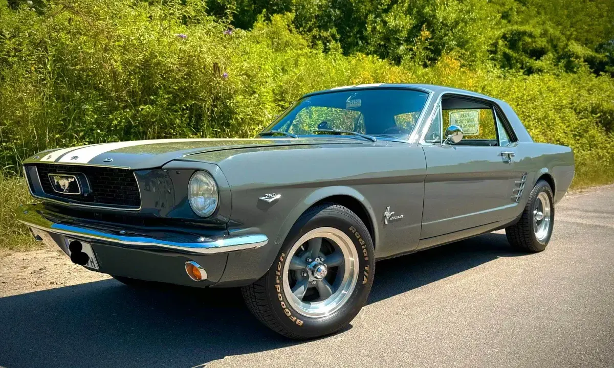 Gebraucht Ford V8 200 PS (147 kW) 1966 Grau Coupé