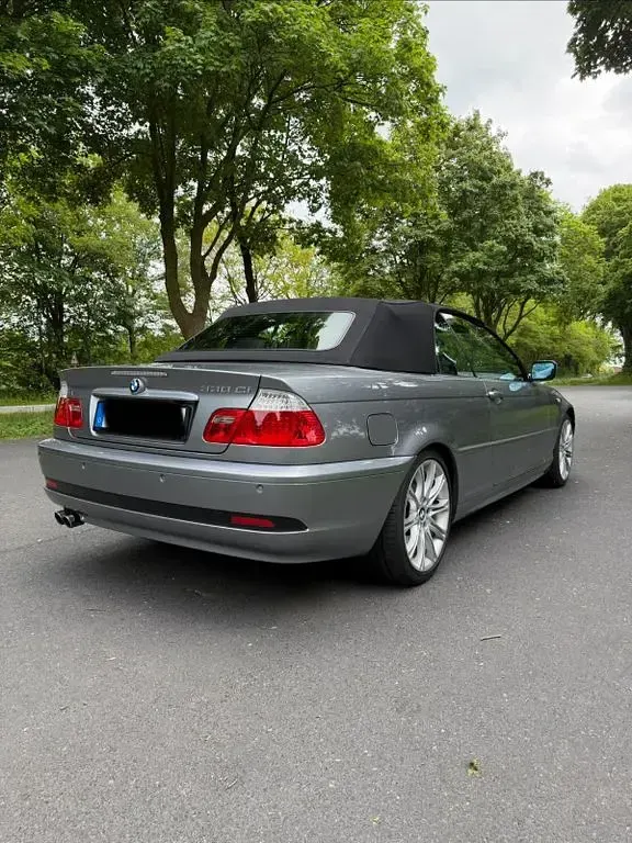 Gebraucht BMW 330 Sport Line 231 PS (169 kW) 2003 Grau Cabrio