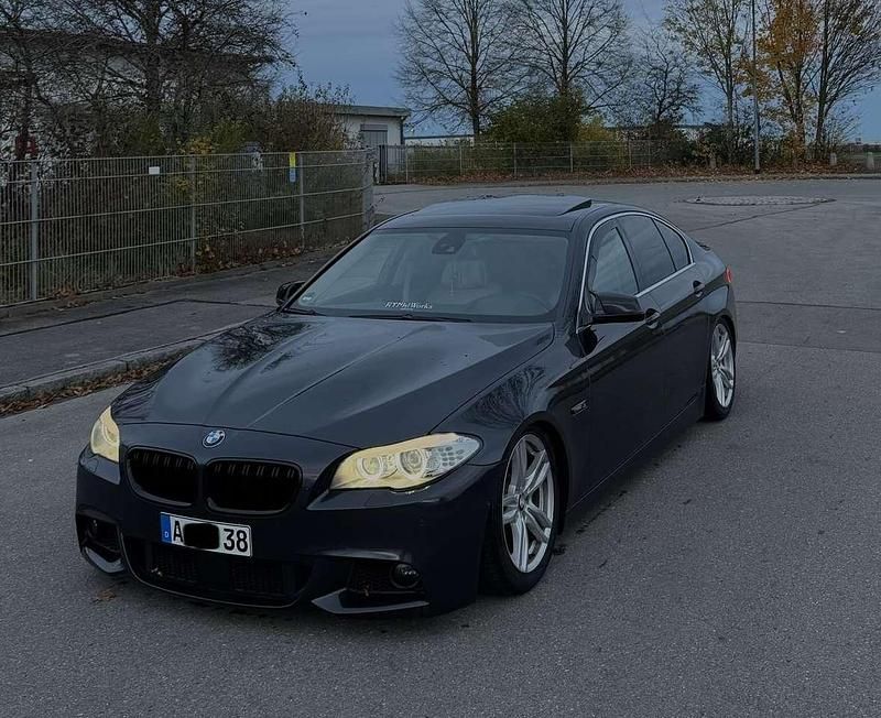 Grau Gebraucht 2010 BMW 550 M Sport Limousine | 16.199 € - Bild 1/4