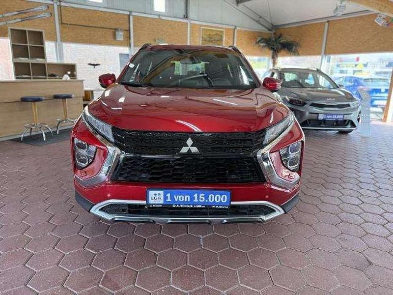 Gebraucht Mitsubishi Eclipse Cross Plus 188 PS (138 kW) 2022 Dynamicrot (metallic) SUV