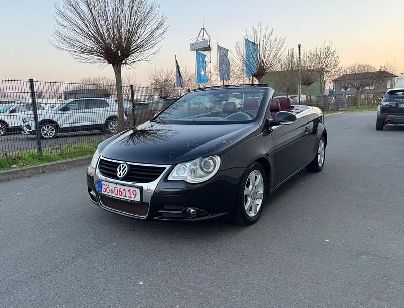 Second-hand VW Eos 140 CP (102 kW) 2008 Negru Cabrio