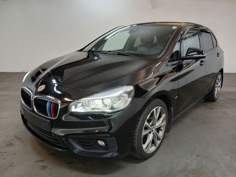 Schwarz Gebraucht 2016 BMW 220 Advantage Kombi | 8.999 € (Guter Preis) - Bild 1/4