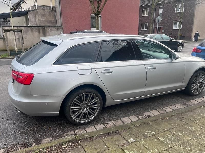 Gebraucht Audi A6 204 PS (150 kW) 2012 Grau Kombi