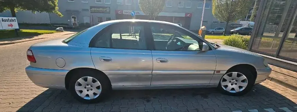 Gebraucht Opel Omega 144 PS (105 kW) 2000 Silber Limousine
