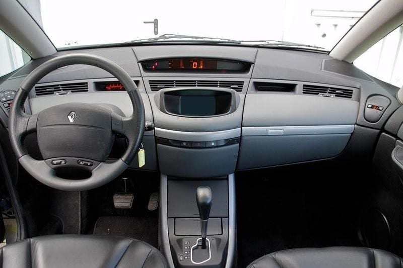 Second-hand Renault Avantime Expression 207 CP (152 kW) 2003 Albastru Monovolum