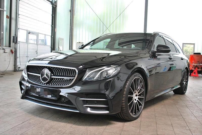 Schwarz Gebraucht 2018 Mercedes E43 AMG AMG Limousine | 35.000 € (Fairer Preis) - Bild 1/4