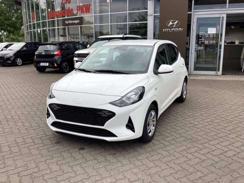 Weiss Neu 2024 Hyundai i10 Select Kleinwagen | 15.700 € (Guter Preis) - Bild 1/4