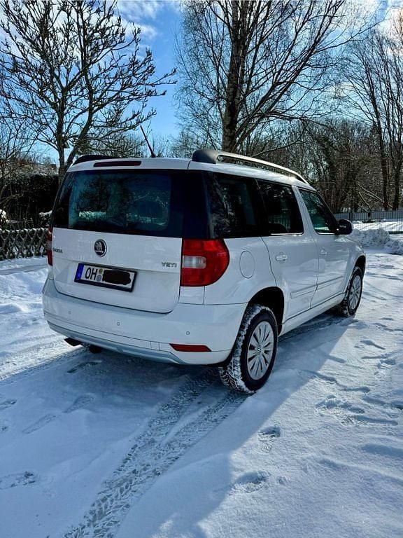 Gebraucht Skoda Yeti 105 PS (77 kW) 2015 Weiß SUV