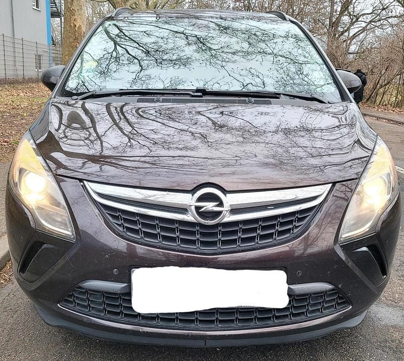 Gebraucht Opel Zafira Tourer 120 PS (88 kW) 2012 Braun Van / Kleinbus