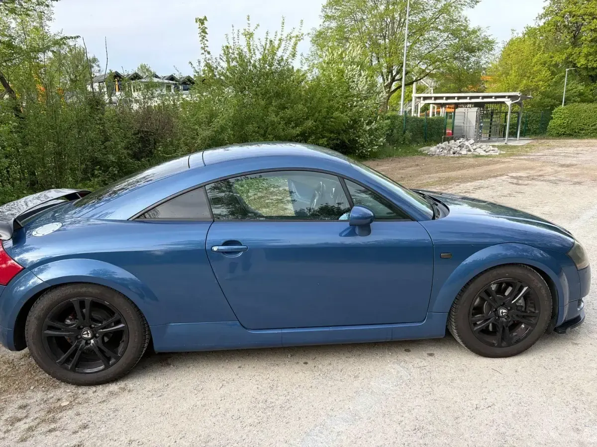 Usado Audi TT 179 HP (131 kW) 1999 Azul Coupé