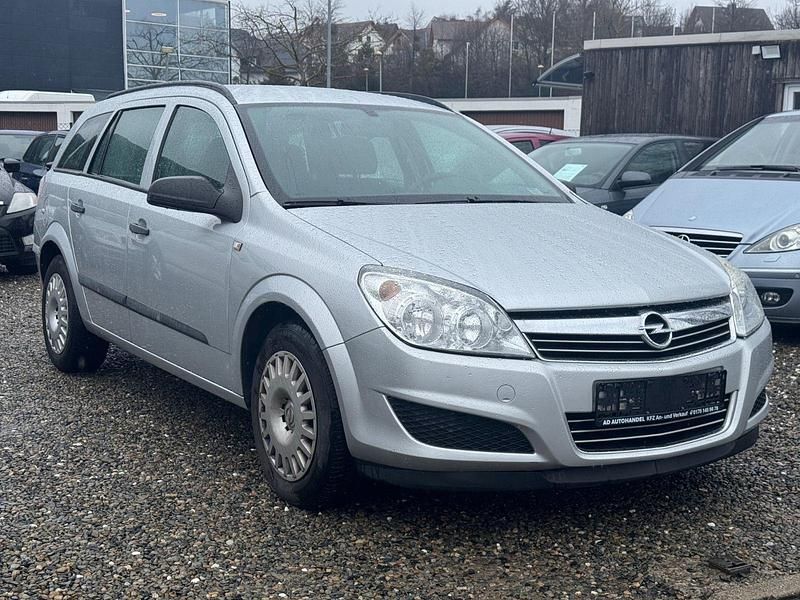 Gebraucht Opel Astra Selection 116 PS (85 kW) 2009 Silber Kombi