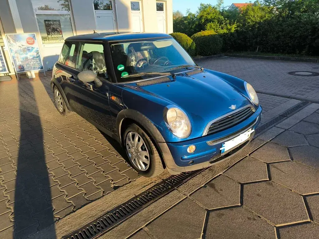 Usata Mini ONE 90 CV (66 kW) 2004 Blu Utilitaria