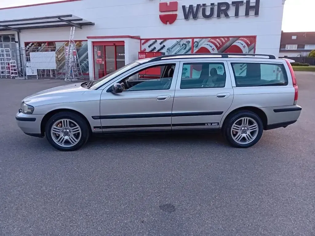 Gebraucht Volvo V70 200 PS (147 kW) 2001 Silber Kombi