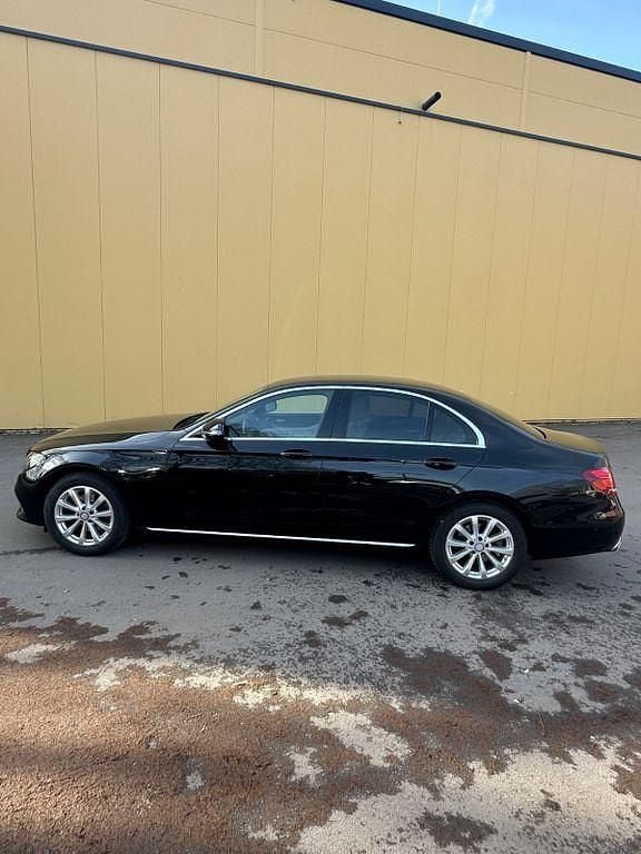 Gebraucht Mercedes 220 194 PS (142 kW) 2016 Schwarz Limousine