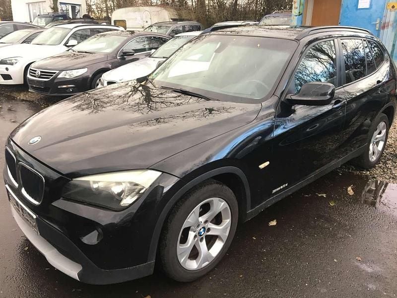 Black sapphire metallic Gebraucht 2009 BMW X1 SUV | 5.800 € (Superpreis) - Bild 1/4