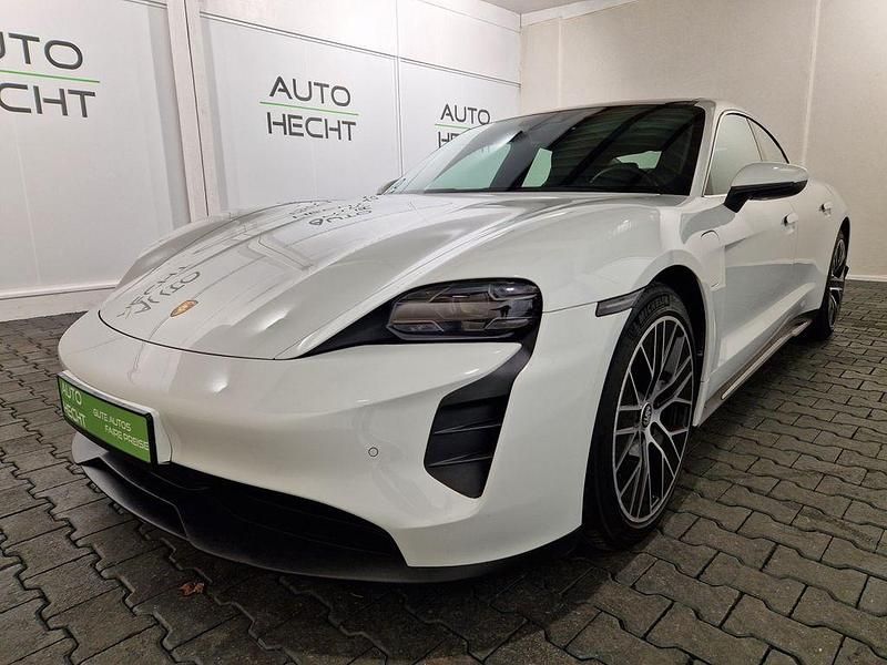 Weiß Gebraucht 2020 Porsche Taycan 4S Sport Limousine | 53.750 € (Fairer Preis) - Bild 1/4