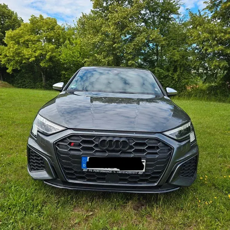 Gebraucht Audi S3 Sport 310 PS (228 kW) 2022 Grau Limousine