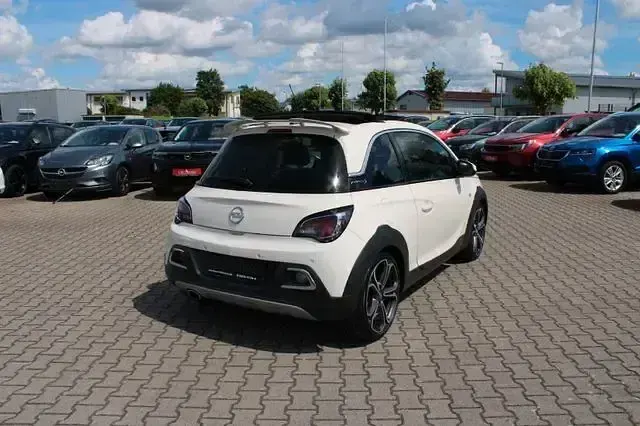 Gebraucht Opel Adam Rocks S 150 PS (110 kW) 2018 Weiß Kleinwagen