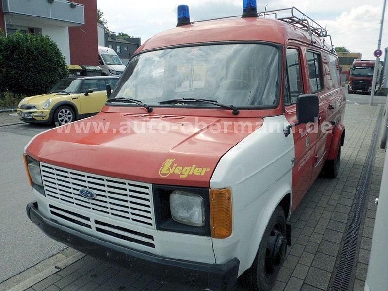 Gebraucht Ford Transit 77 PS (56 kW) 1989 Rot Van / Kleinbus