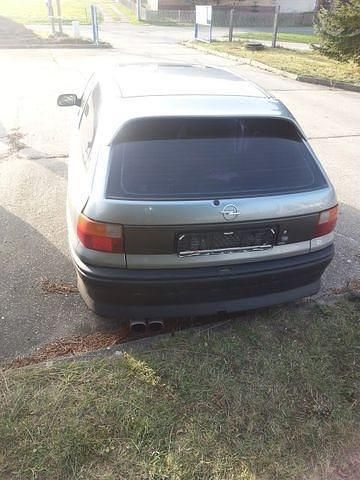 Gebraucht Opel Astra 71 PS (52 kW) 1995 Gold Limousine