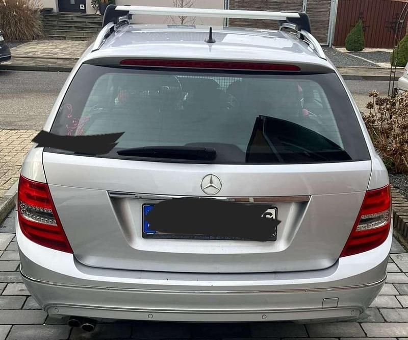 Gebraucht Mercedes C180 120 PS (88 kW) 2012 Grau Kombi