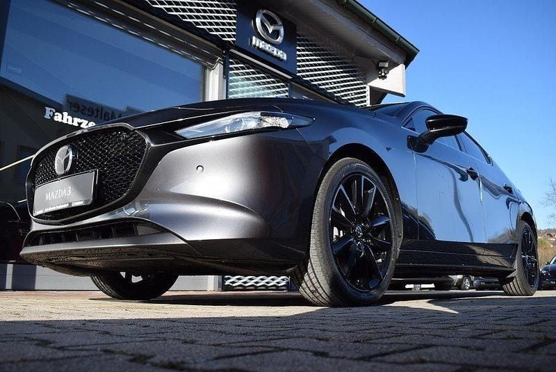 Neu Mazda 3 Nagisa 140 PS (102 kW) 2025 Grau Limousine
