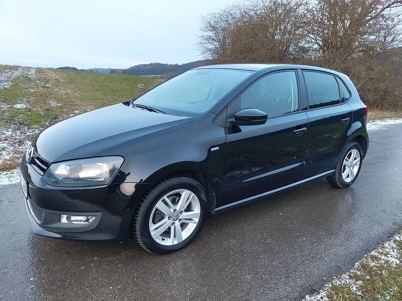 Schwarz Gebraucht 2014 VW Polo Life Limousine | 5.490 € (Fairer Preis) - Bild 1/4