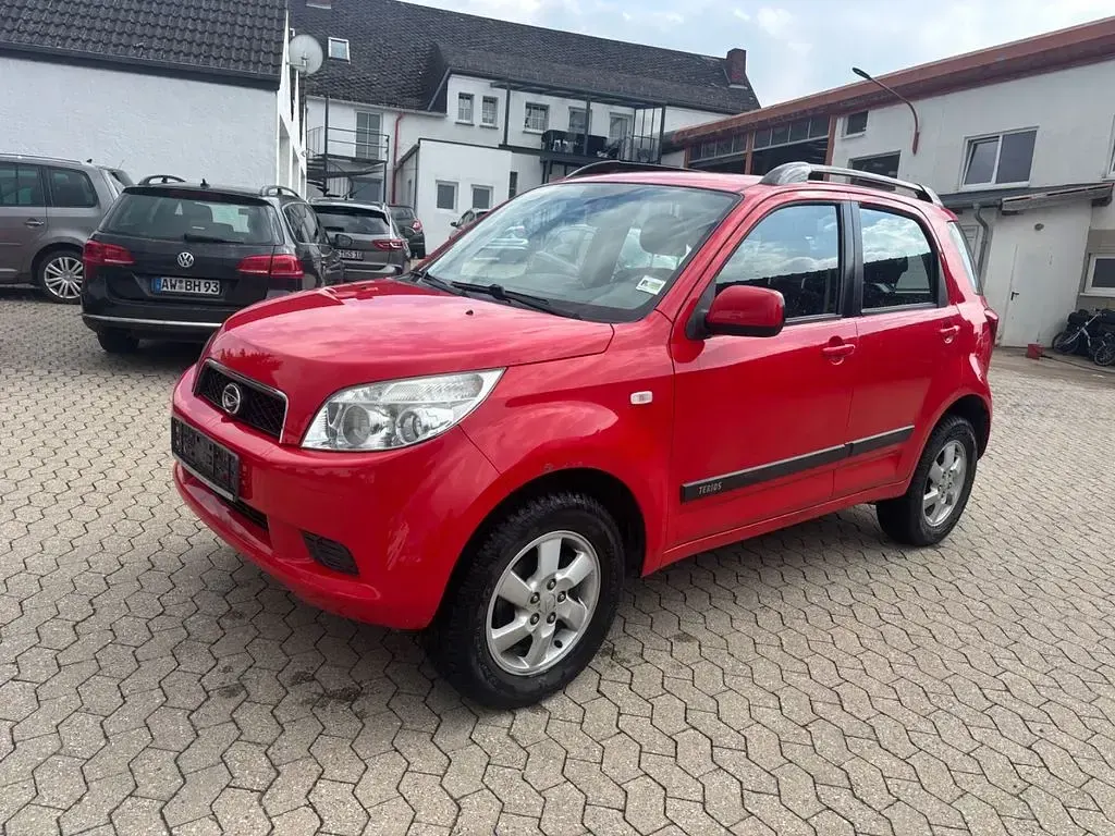 Gebraucht Daihatsu Terios 105 PS (77 kW) 2009 Rot SUV