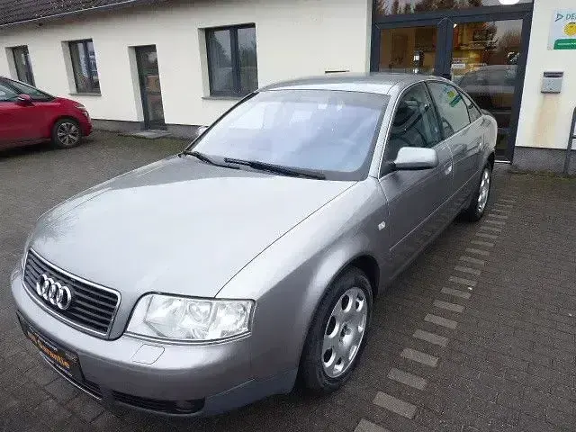Usado Audi A6 170 HP (125 kW) 2003 Cinzento Sedan