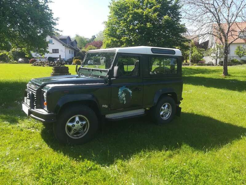 Grün Gebraucht 1999 Land Rover Defender SUV | 19.000 € - Bild 1/4
