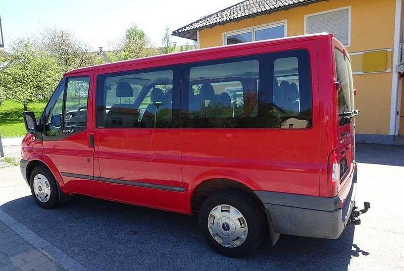Używany Ford Transit Trend 116 KM (85 kW) 2011 Czerwony Kombi