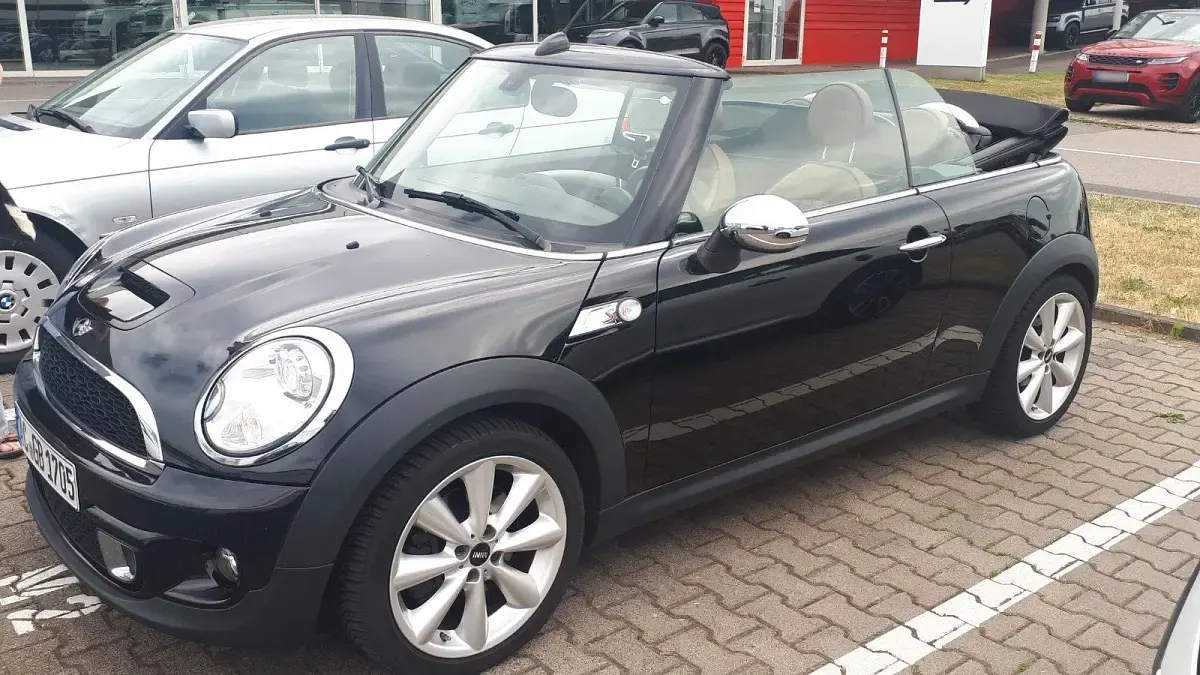 Gebraucht Mini Cooper S Cabriolet 184 PS (135 kW) 2015 Schwarz Cabrio