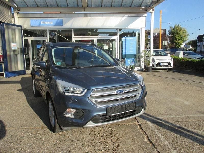 Gebraucht Ford Kuga Cool & Connect 150 PS (110 kW) 2019 Chromablau metallic SUV