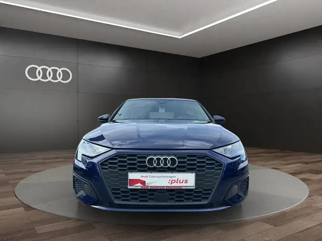 Second-hand Audi A3 150 CP (110 kW) 2022 Albastru Berlinǎ