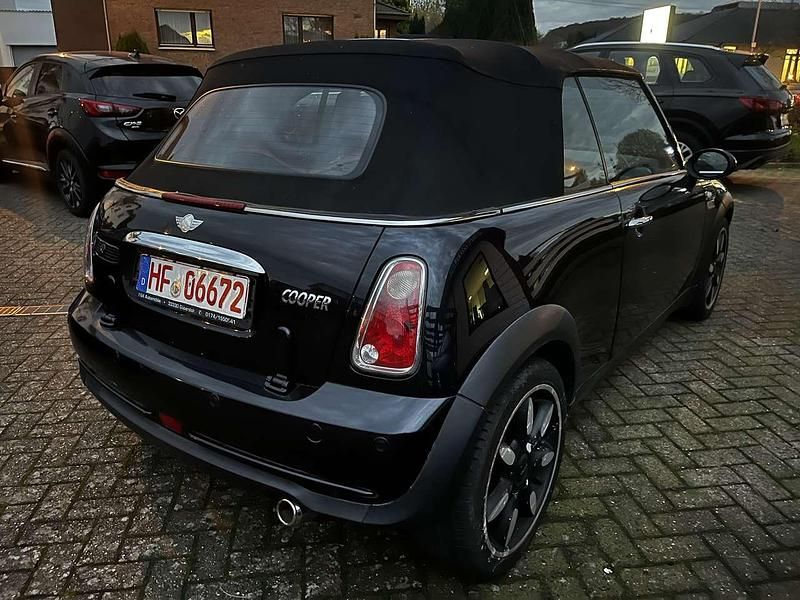 Gebraucht Mini Cooper Cabriolet 116 PS (85 kW) 2007 Astro black metallic Cabrio