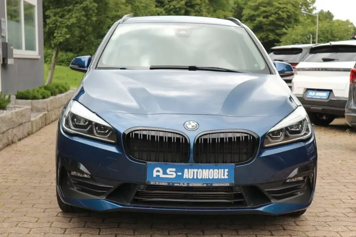 Gebraucht BMW 220 190 PS (139 kW) 2021 Phytonicblau Van / Kleinbus