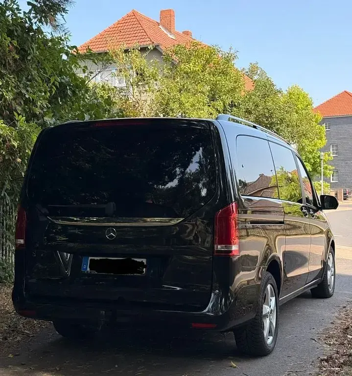 Gebraucht Mercedes V220 Edition 163 PS (119 kW) 2014 Schwarz Van / Kleinbus