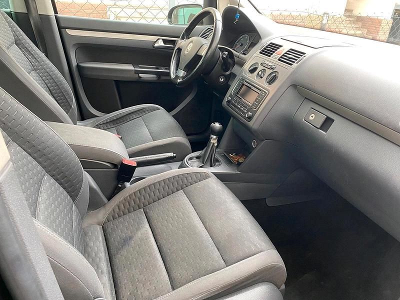 Gebraucht VW Touran 140 PS (102 kW) 2008 Schwarz Van / Kleinbus