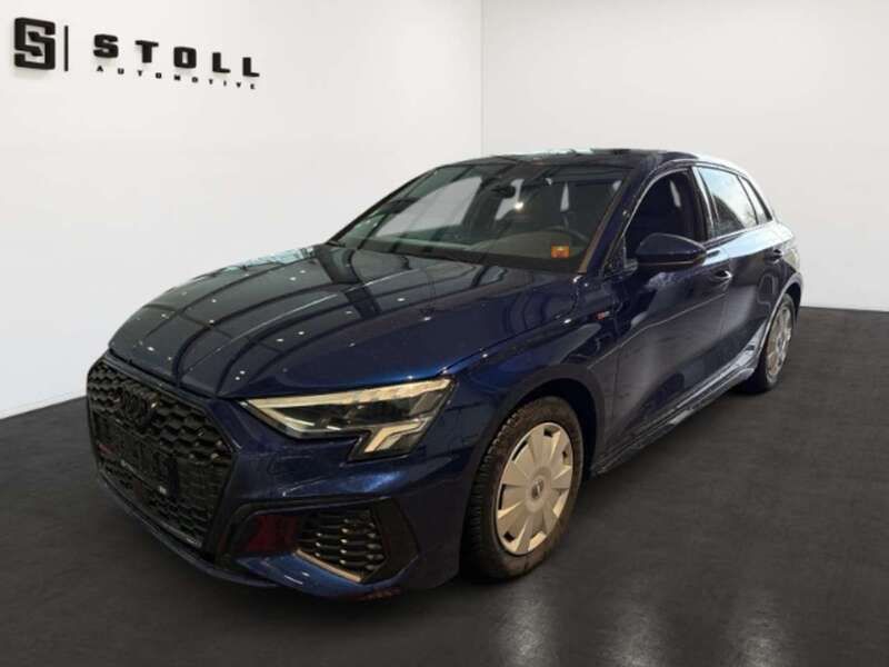 Navarrablau metallic Gebraucht 2024 Audi A3 S-Line Limousine | 39.990 € - Bild 1/4