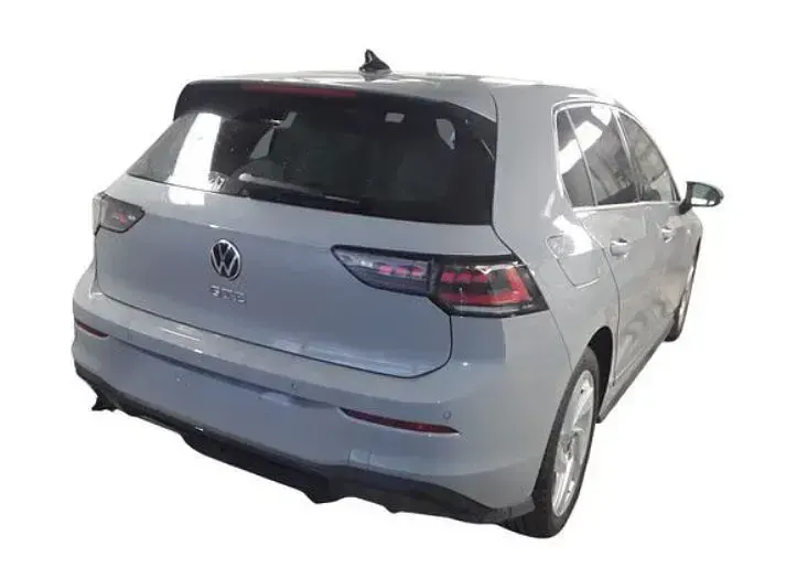 Gebraucht VW Golf VIII GTE 177 PS (130 kW) 2025 Mondsteingrau