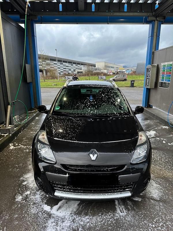 Schwarz Gebraucht 2009 Renault Clio GrandTour Kombi | 3.500 € - Bild 1/4