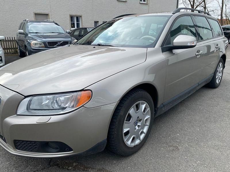 Gebraucht Volvo V70 185 PS (136 kW) 2008 Grau Kombi